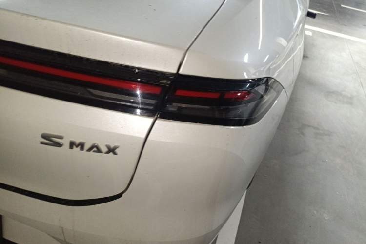 Used AION S MAX 2024 80 Star Edition Lithium Iron Phosphate Right Rear Taillight