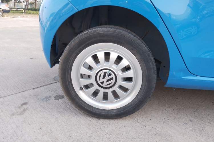 Used Volkswagen up! 2015 1.0L move up!