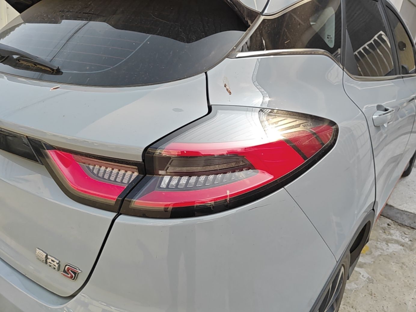 Geely Auto Emgrand S 2022 1.4T CVT Crossover Player Edition — снимка 9