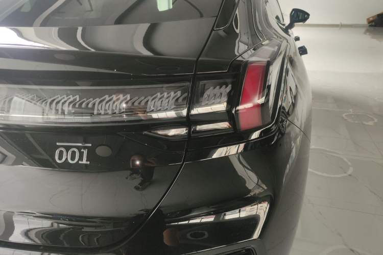 Used Zeekr 001 2026 Model 103° Rear-Drive Max Version Right Rear Taillight