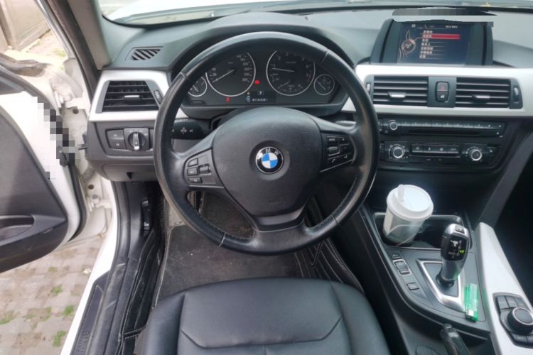 Used BMW 3 Series 2015 316Li Fashion Model
