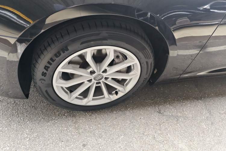 Used Audi A6L 2021 40 TFSI Luxury Prestige Edition Left Front Wheel Hub