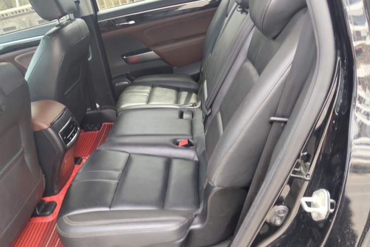 Used GAC Trumpchi GS8 2017 320T Two-Wheel Drive Luxury Smart Connectivity Version (7 Seats)