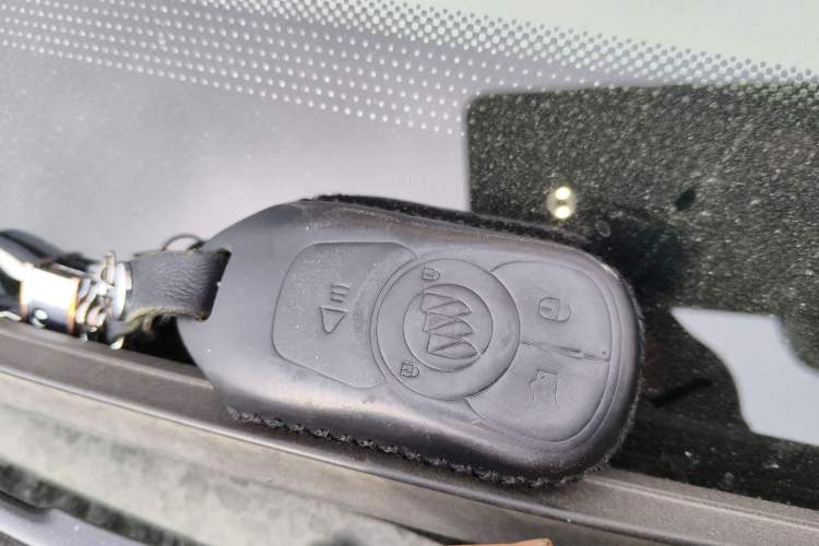 Used Buick Envision 2016 28T Four-Wheel Drive Elite Version Vehicle Key