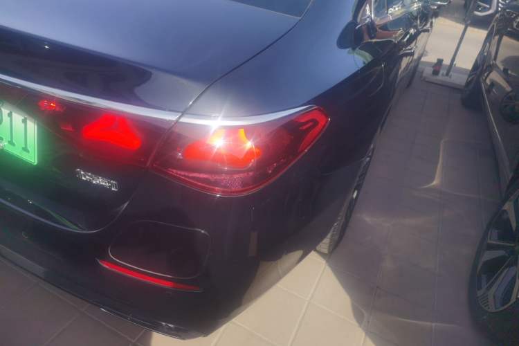 Used Mercedes-Benz E-Class New Energy 2024 E 350 e L Plug-in Hybrid Sedan Right Rear Taillight