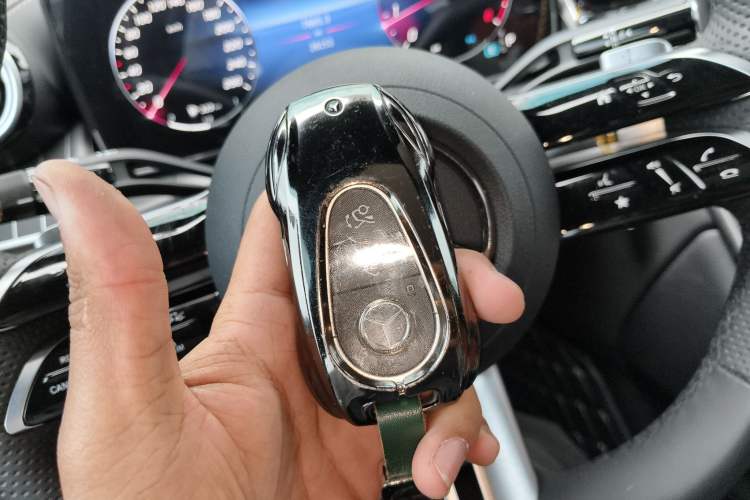 Used Mercedes-Benz GLC 2023 Refreshed GLC 300 L 4MATIC Dynamic Version 7-Seater