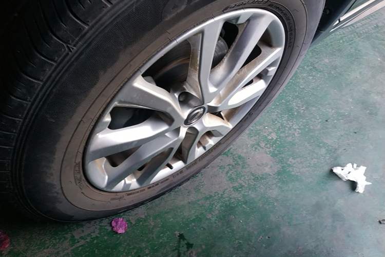 Used Nissan X-Trail 2021 2.0L CVT 2WD XL ITS SmartConnect Comfort Edition Left Front Wheel Hub