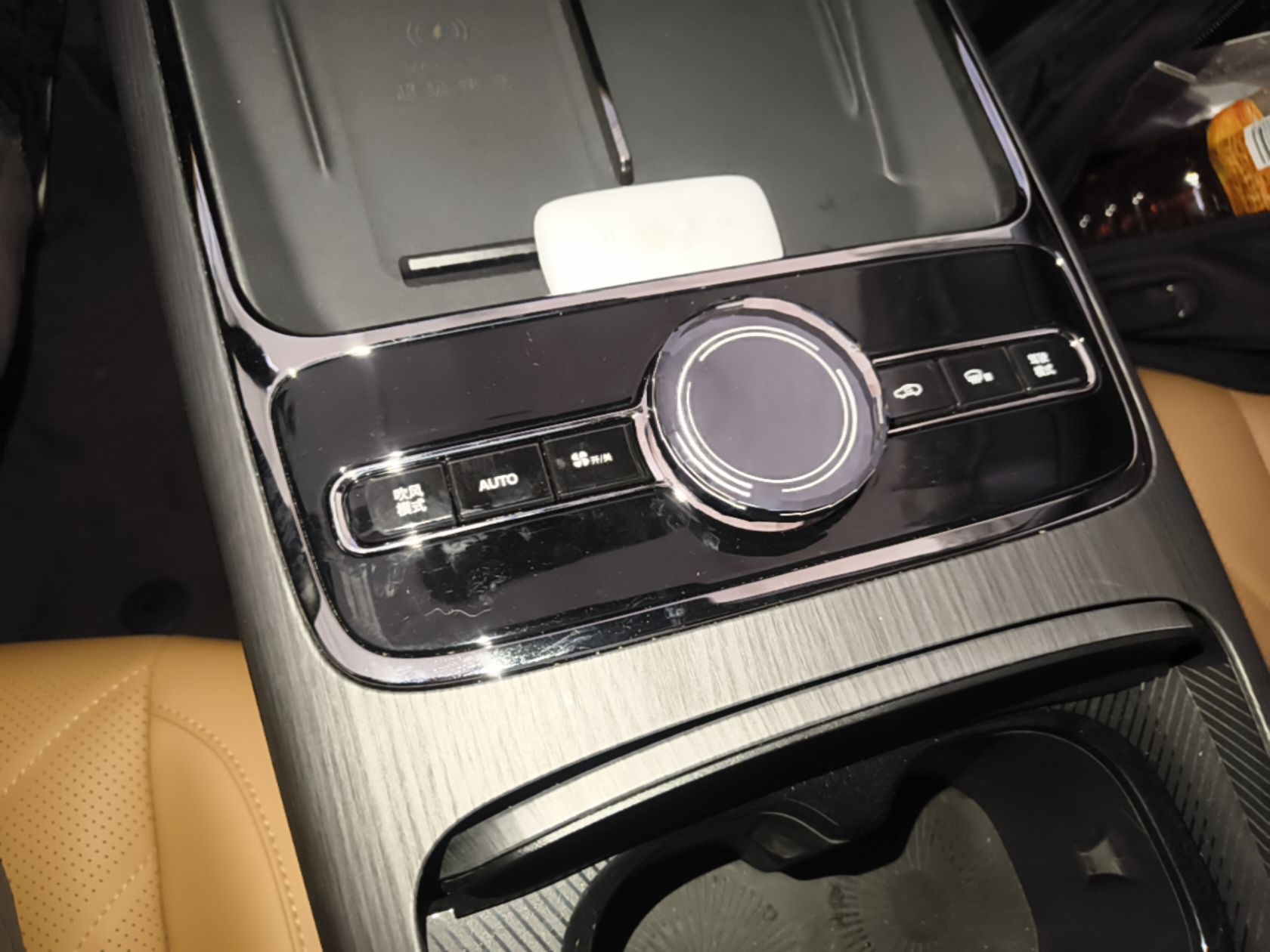 Geely Galaxy 8 2025 130km EM-P Starship Edition — снимка 16