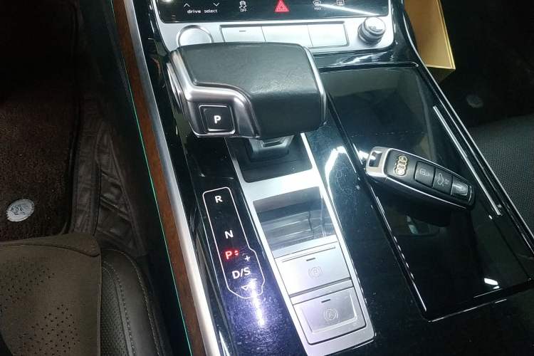 Used Audi A8 2019 Plus A8L 55 TFSI quattro Luxury Model