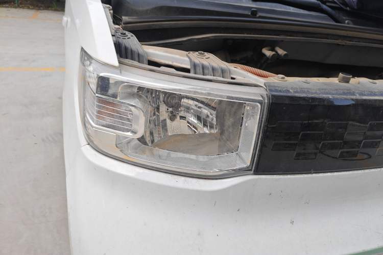 Used Wuling Hongguang MINIEV 2020 Freedom Version Lithium Iron Phosphate Right Front Headlight