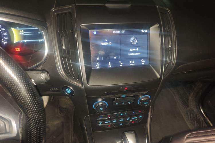 Used Ford Edge 2018 EcoBoost 245 Two-Wheel-Drive Titanium 7-Seater China VI Standard