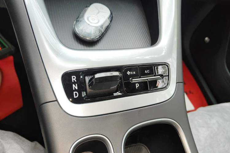 Used Geely Galaxy Geome 2026 Model 310km Youth Edition Gear Lever