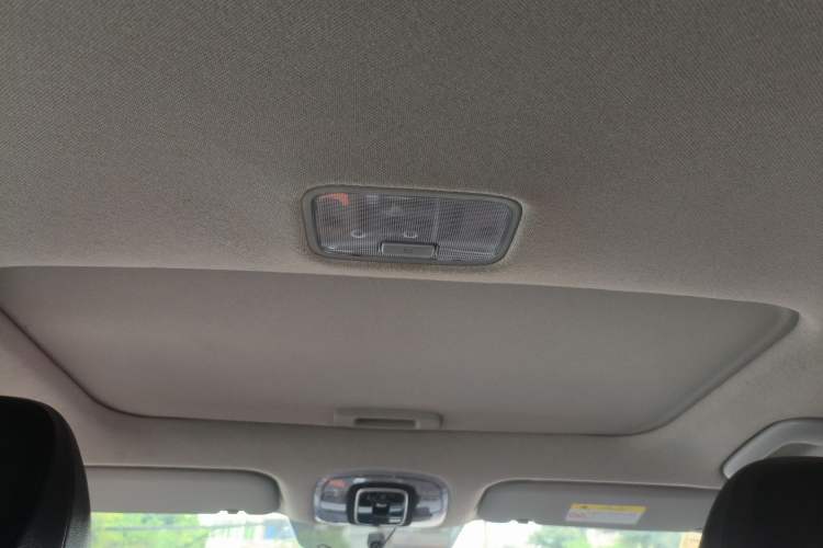 Used Hyundai Elantra 2021 1.5L CVT GLX Elite Edition Headliner