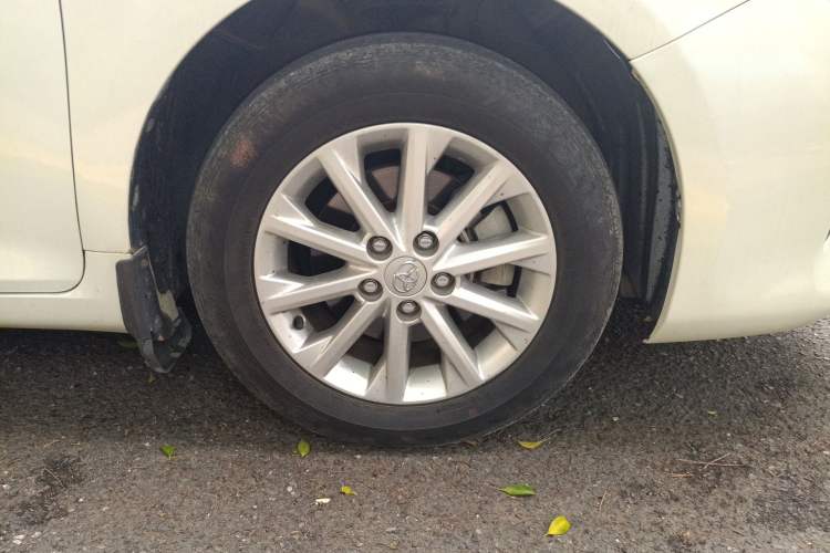 Used Toyota Camry 2016 2.0E 10th Anniversary Elite Edition
