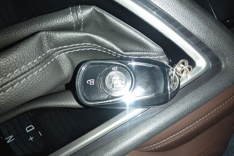 Used Buick GL6 2019 18T 6-Seater Connected Luxury Version China VI Standard