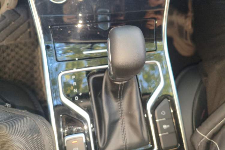 Used Chery Arrizo 5 2024 Edition People's Benefit Version 1.5L CVT Fashion Model Gear Lever