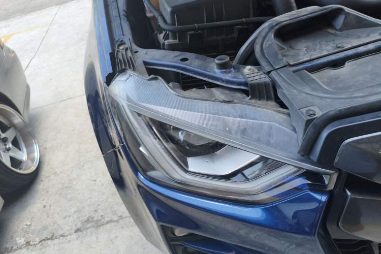 Used Isuzu D-MAX 2023 2.5T Manual 4x4 Diesel Flagship Long Wheelbase