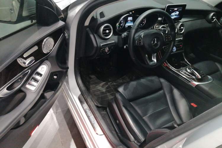 Used Mercedes-Benz C-Class 2015 C 200 L