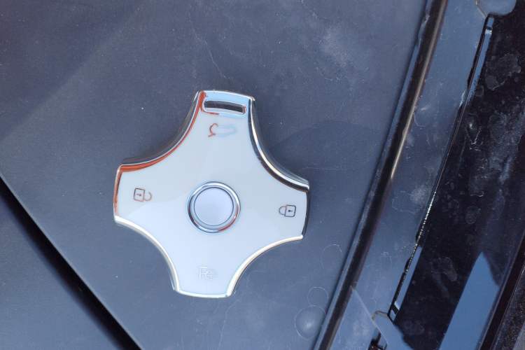 Used Dongfeng NAMMI 06 2025 471 Ultra
