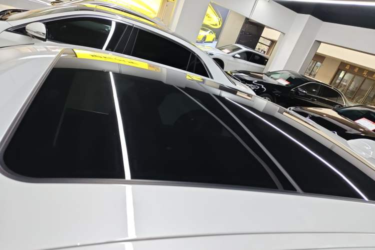 Used BMW 3 Series 2022 320Li M Sport Package Roof