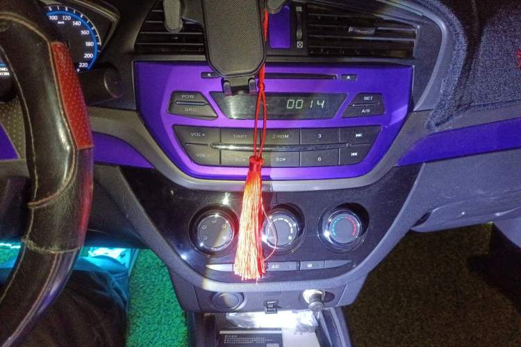 Used Haima M6 2015 1.5T Manual Comfort Model Audio And AC Panel