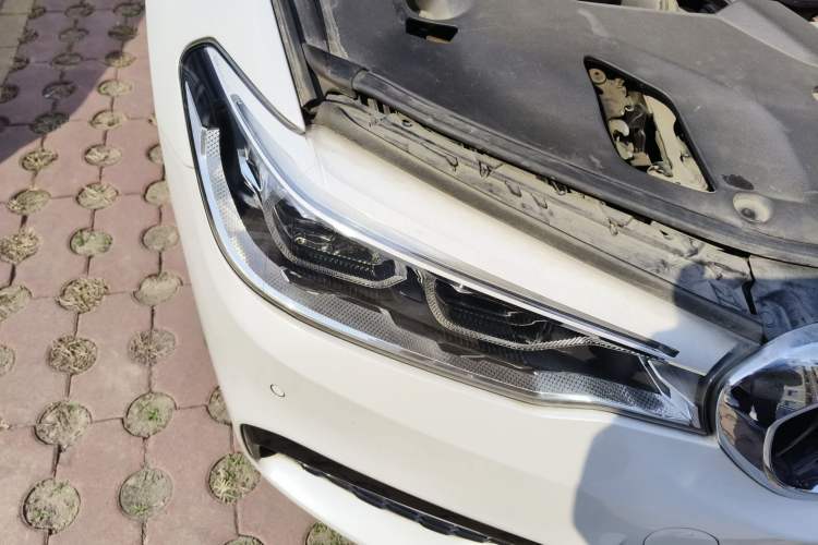 Used BMW 5 Series 2018 525Li M Sport Package Right Front Headlight