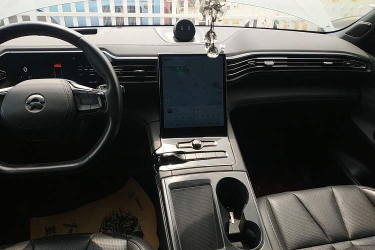 Used Nio ES8 2020 415 km Range 6-Seater Version
