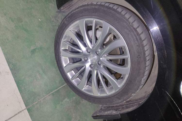 Used Buick LaCrosse 2018 28T Luxury Model
