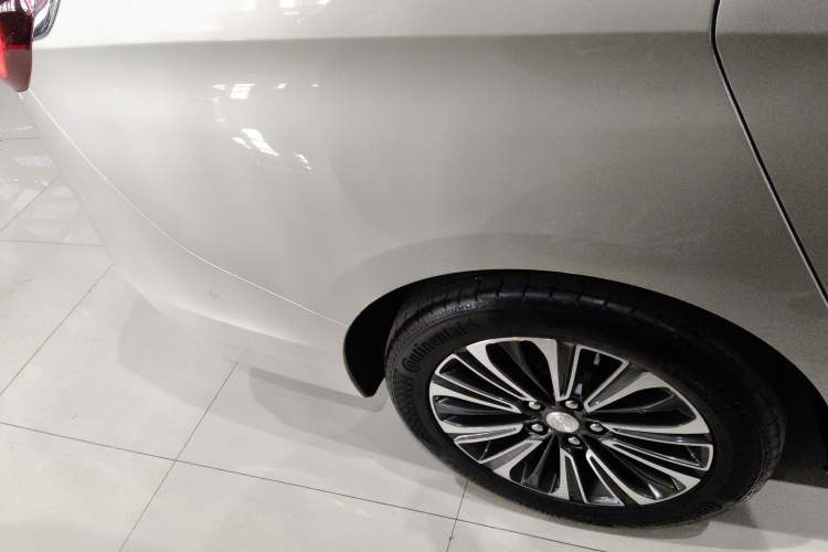 Used Buick GL8 2021 ES Landtrek 653T Luxury Model
