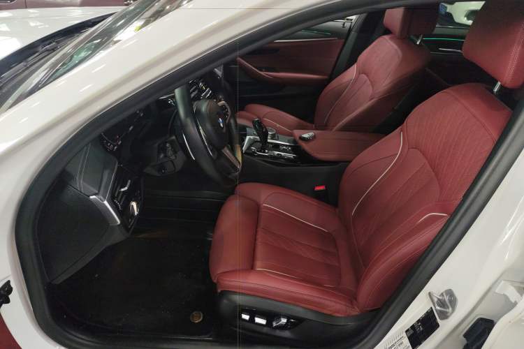 Used BMW 5 Series 2021 530Li Luxury Edition M Sport Package Left Front Seat