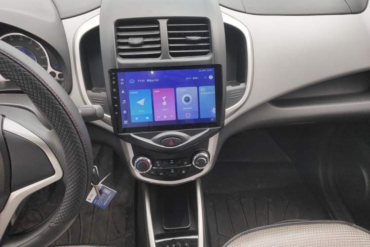 Used CHANGAN Benni E-Star 2021 National Edition Xin Yue Version (Fast-Charging Edition) Lithium Iron Phosphate (31.18 kWh) Audio And AC Panel