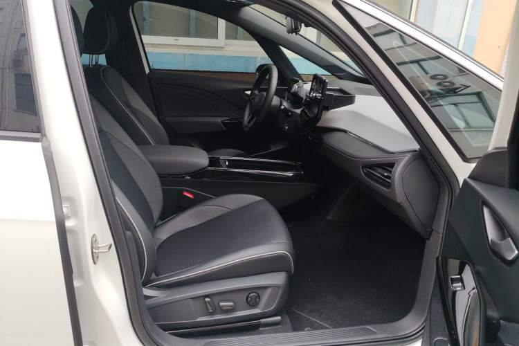 Used Volkswagen ID.3 2024 Outstanding Edition
