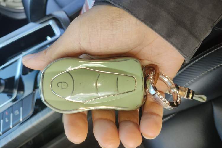 Used Geely Auto Emgrand X7 Sport 2020 1.8TD DCT ZhiZun PRO Vehicle Key