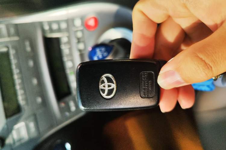 Used Toyota Prius 2012 1.8L Luxury Edition Vehicle Key