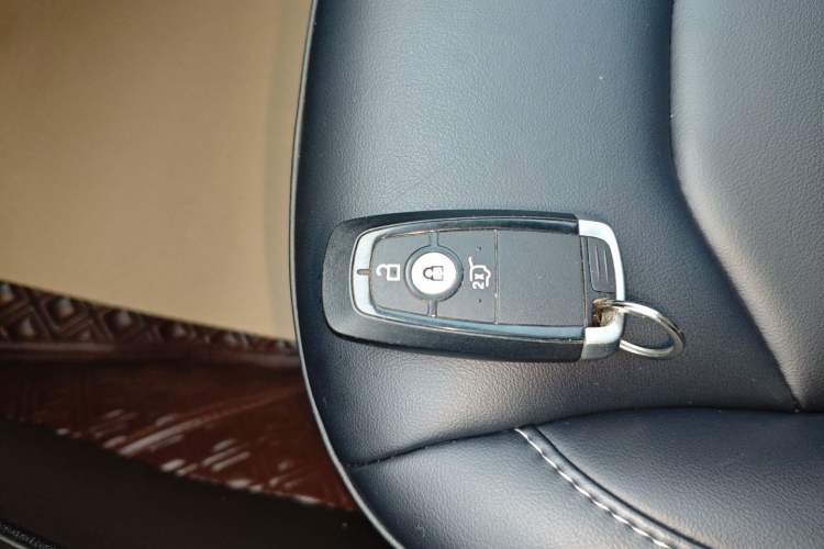 Used Ford Edge 2022 PLUS EcoBoost 245 Four-Wheel Drive Platinum Edition 7-Seater