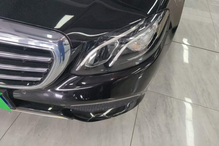Used Mercedes-Benz E-Class 2018 Facelift E 300 L Luxury Edition
