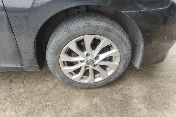 Used Nissan Sylphy 2016 1.6 XL CVT Luxury Edition Right Front Wheel Hub