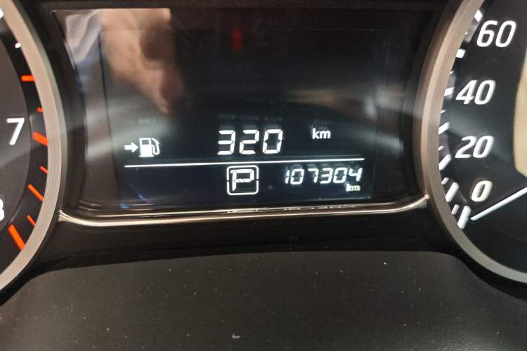 Used Nissan Sylphy 2016 1.6 XL CVT Luxury Edition Odometer Close Up