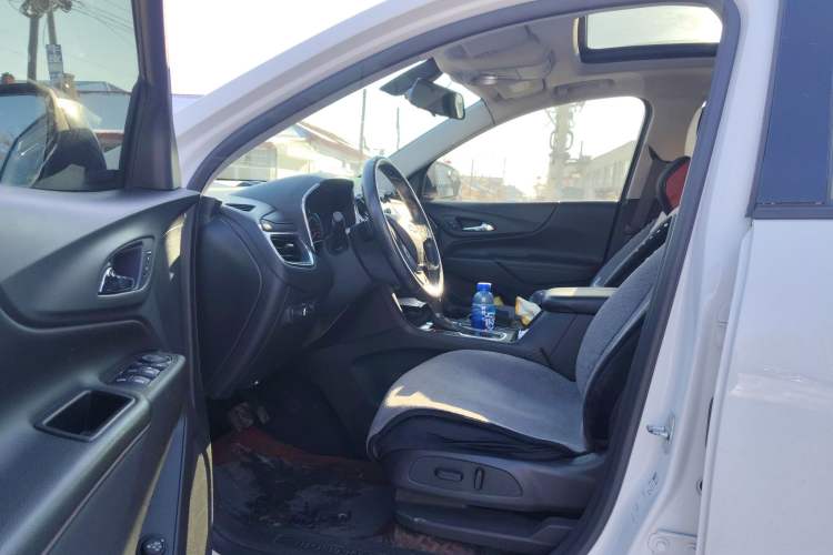 Used Chevrolet Equinox 2019 Redline 550T Automatic All-Wheel-Drive RS Model China VI Standard Driver Seat