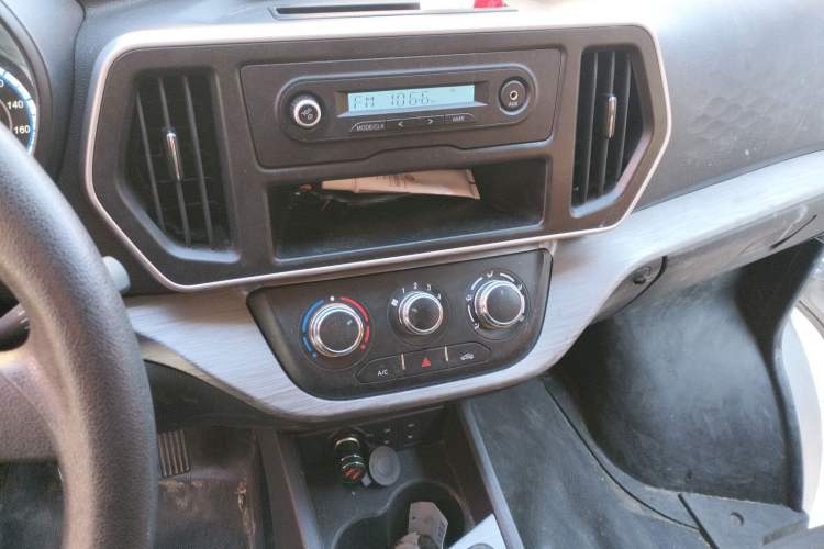 Used CHANGAN KAICHENG Ruixing M60 2023 1.5L GDI Comfort Van 2-Seater
