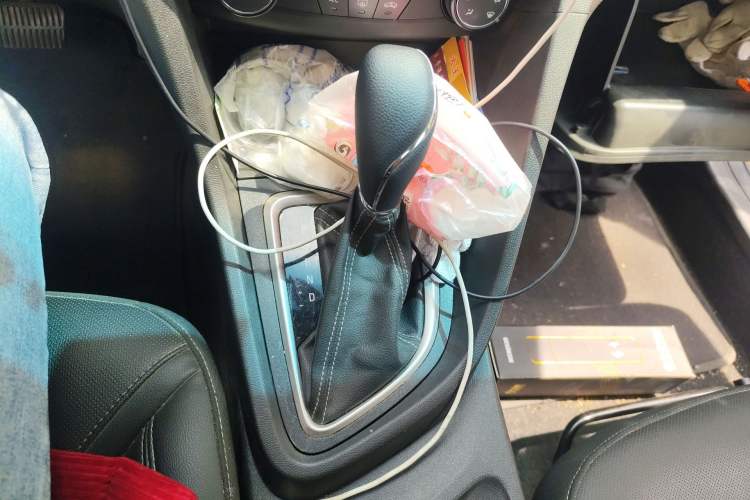 Used Buick GT 2021 Revised Version Flagship 1.5L Automatic Elite Edition Gear Lever