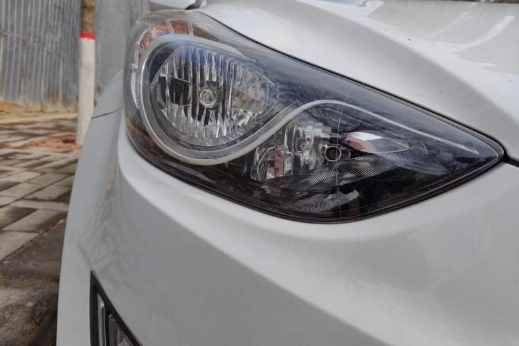 Used Hyundai Elantra (5th Generation / Langdong) 2015 1.6L Automatic Fashion Model
