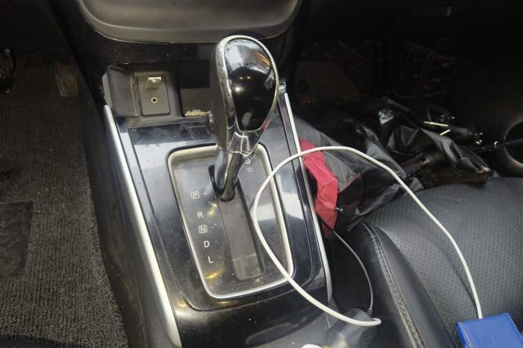 Used Nissan Sylphy 2016 1.6 XL CVT Deluxe Edition Gear Lever