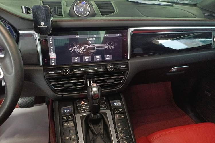 Used Porsche Macan 2021 Macan 2.0T
