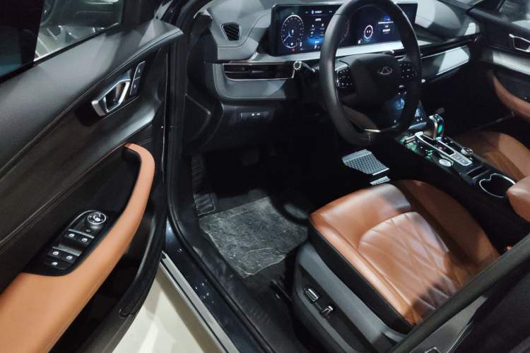 Used Chery Tiggo 8 PLUS 2022 290TGDI DCT Luxury Edition+