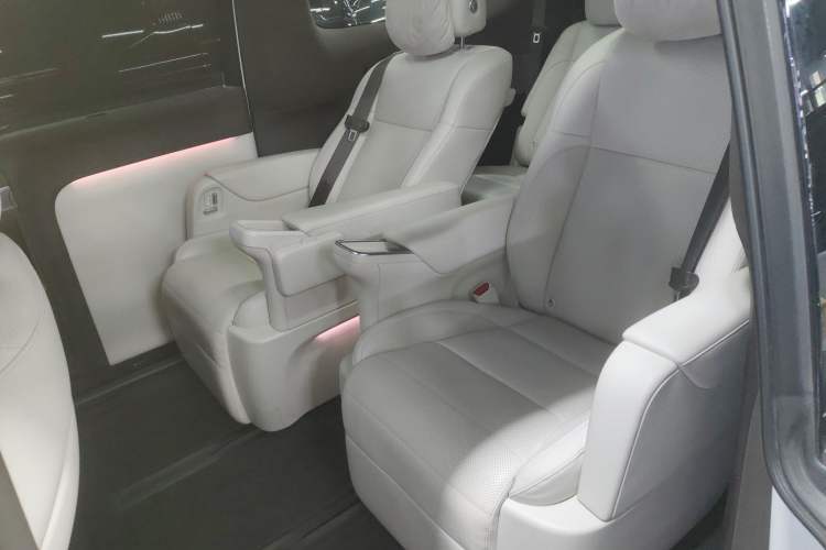 Used Li Auto MEGA 2024 Ultra Model