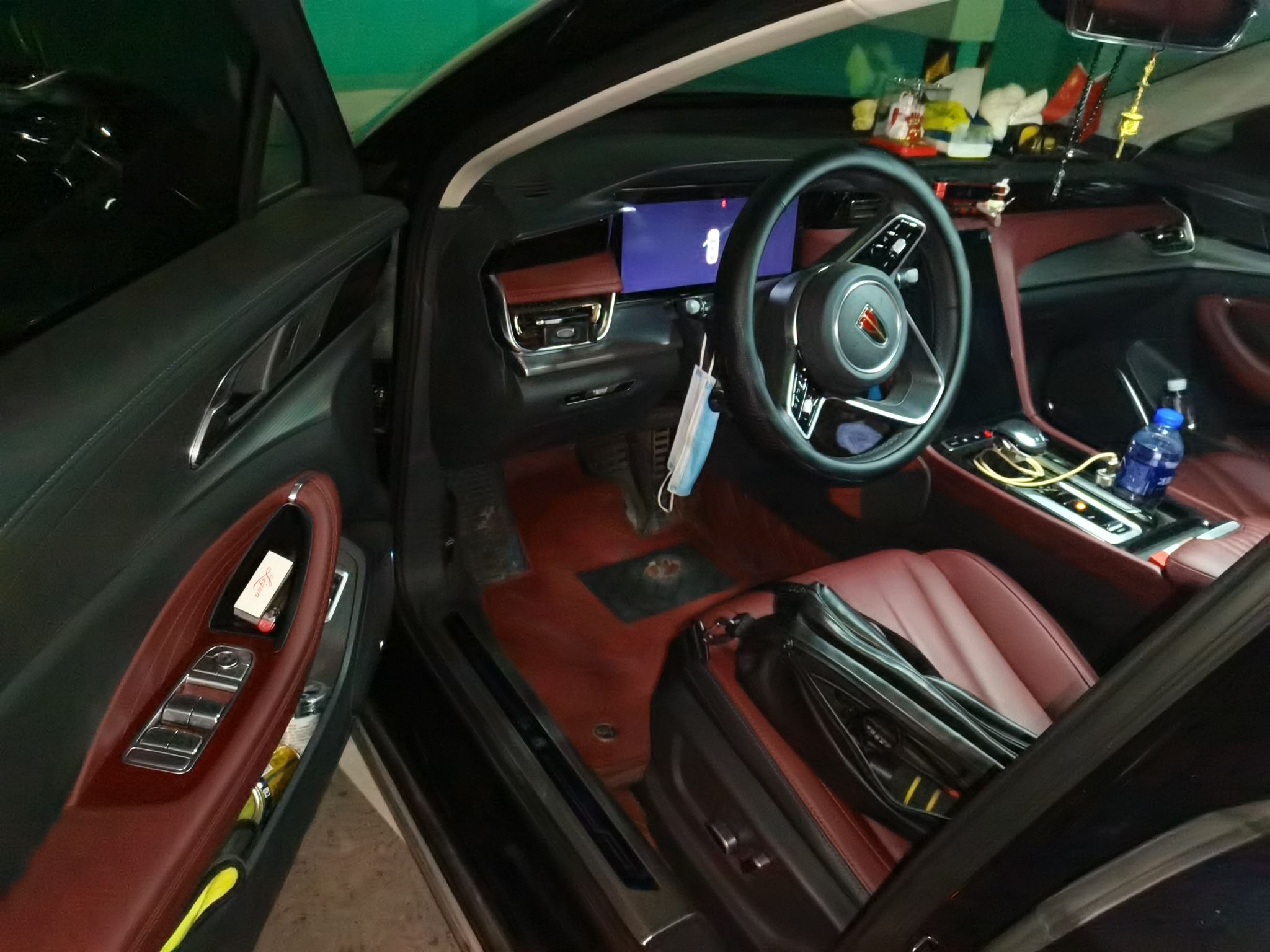 Hongqi H5 2024 2.0T Automatic Smart Connect Flagship Edition - Chinese Trim Xiang — снимка 16