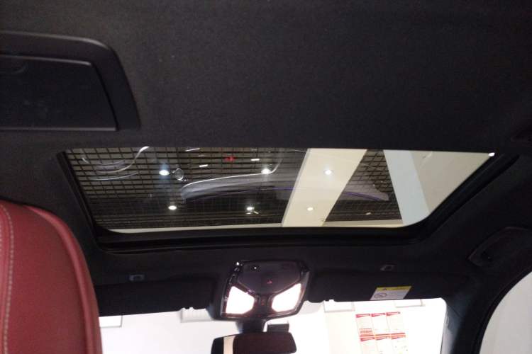 Used BMW 5 Series 2022 Restyled 530Li Luxury Edition M Sport Package Headliner