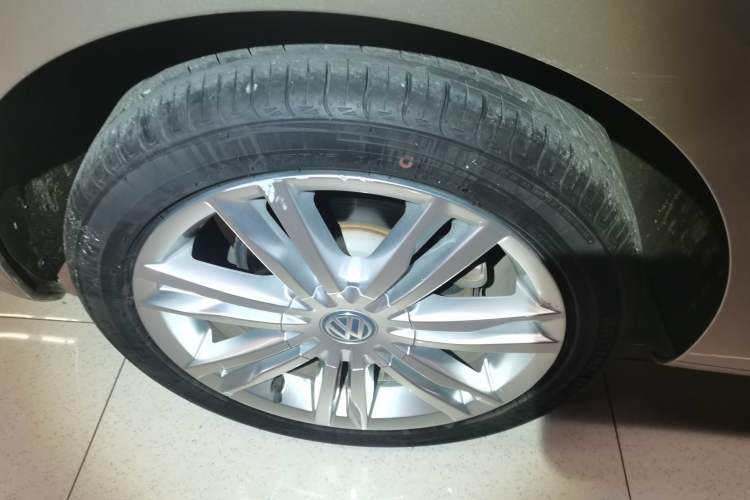 Used Volkswagen Golf Sportsvan 2018 230TSI Automatic Luxury Model