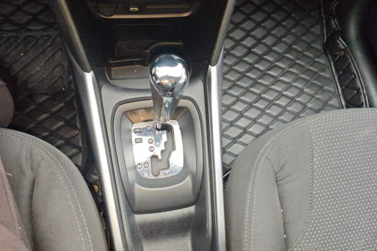 Used Peugeot 2008 2014 1.6L Automatic Fashion Edition